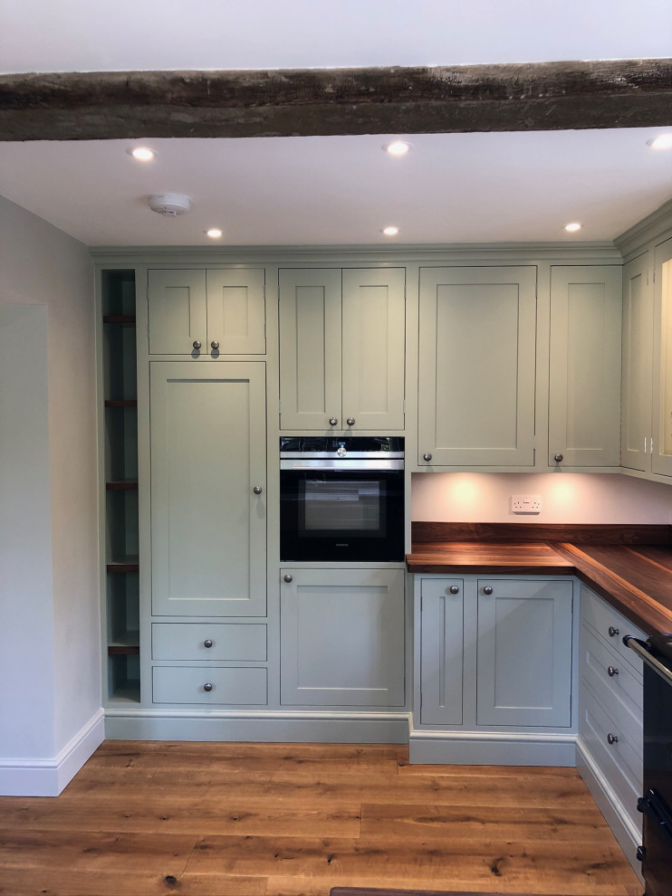 In Frame Shaker Kitchen