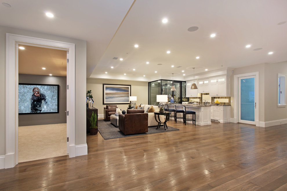 Home design - transitional home design idea in Orange County