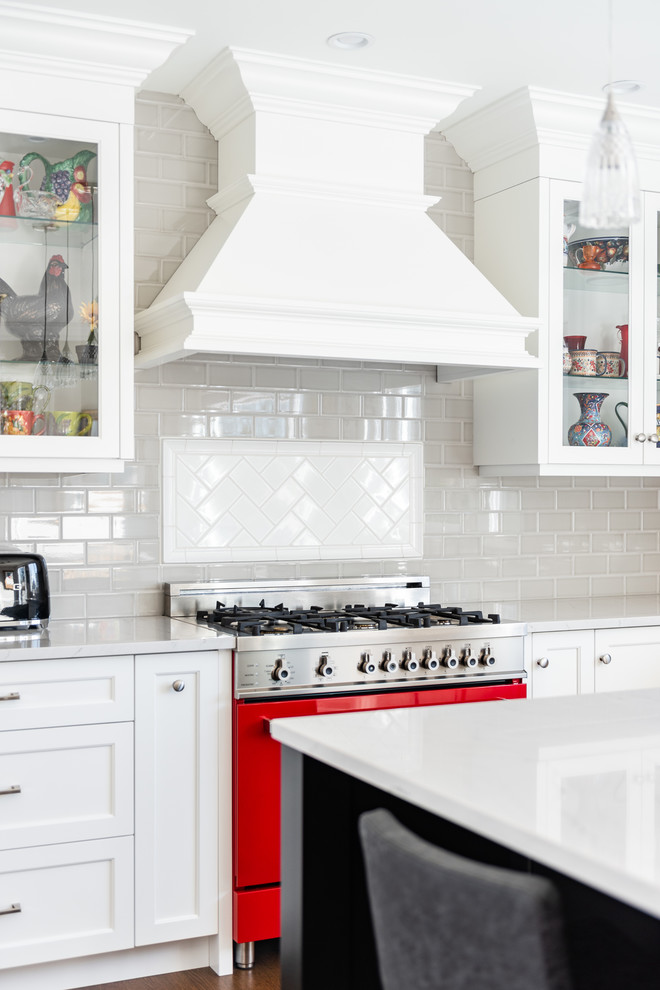 Large transitional kitchen photo in Vancouver