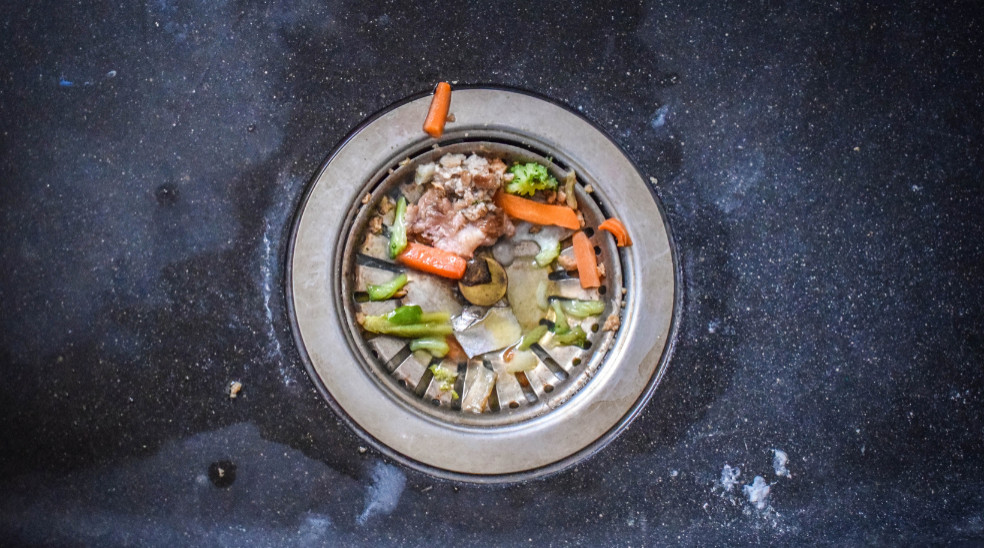 reasons your kitchen sink is clogged
