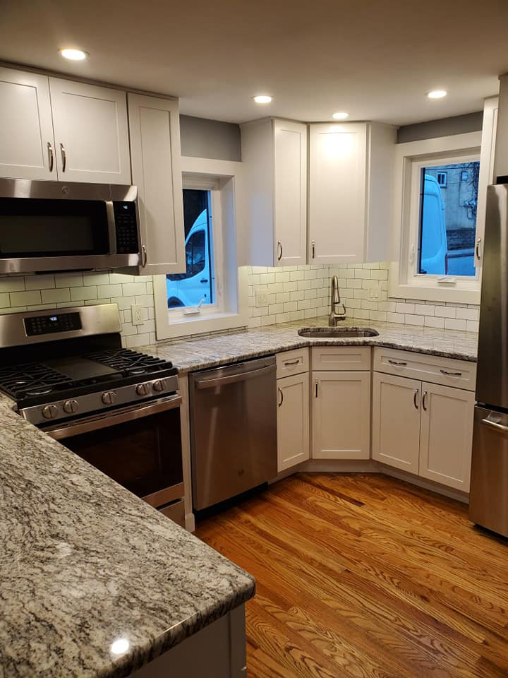 Example of a transitional kitchen design in Philadelphia