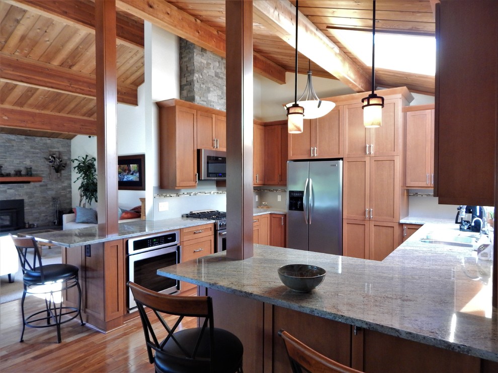 Transitional home design photo in Seattle