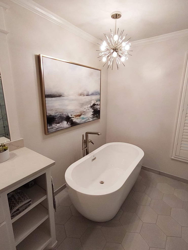 Bathroom - transitional bathroom idea