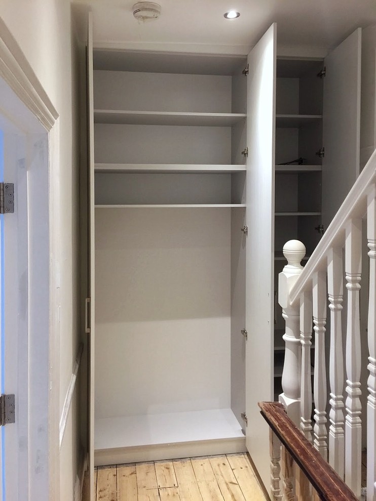WHITE HALLWAY STAIRS SOLUTION