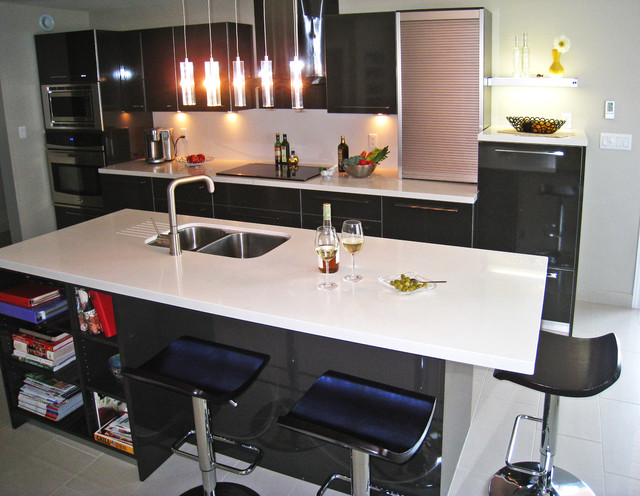 Contemporary Kitchen High Gloss Laminate Caesarstone Counter