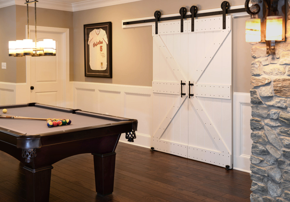 Example of a transitional home design design in Baltimore