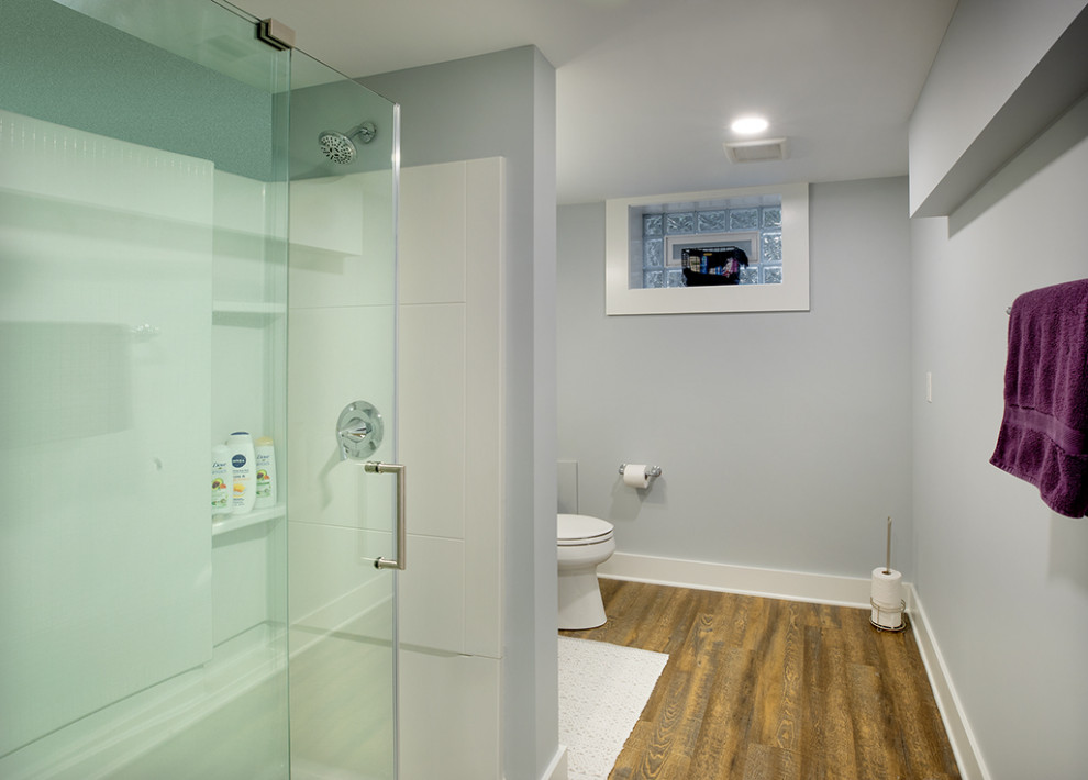 Example of a mid-sized transitional look-out vinyl floor and gray floor bathroom design in Columbus with gray walls
