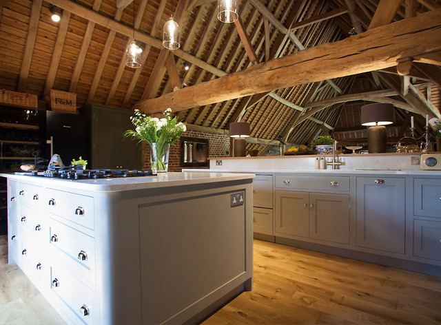 Harrogate Tithe Barn Kitchen landstil-koekken