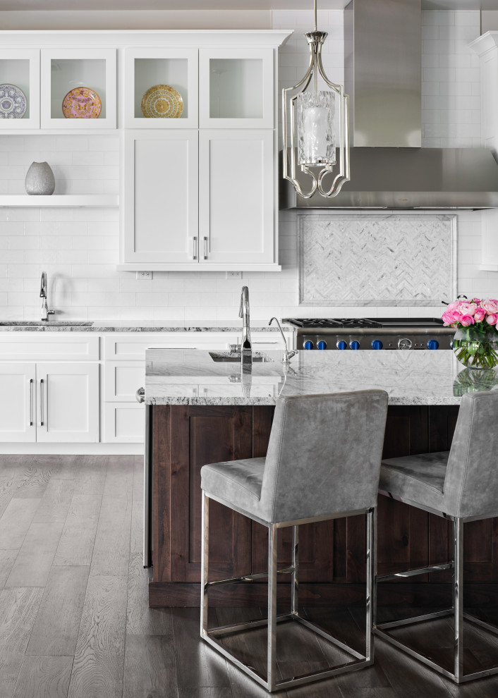 Kitchen - transitional kitchen idea