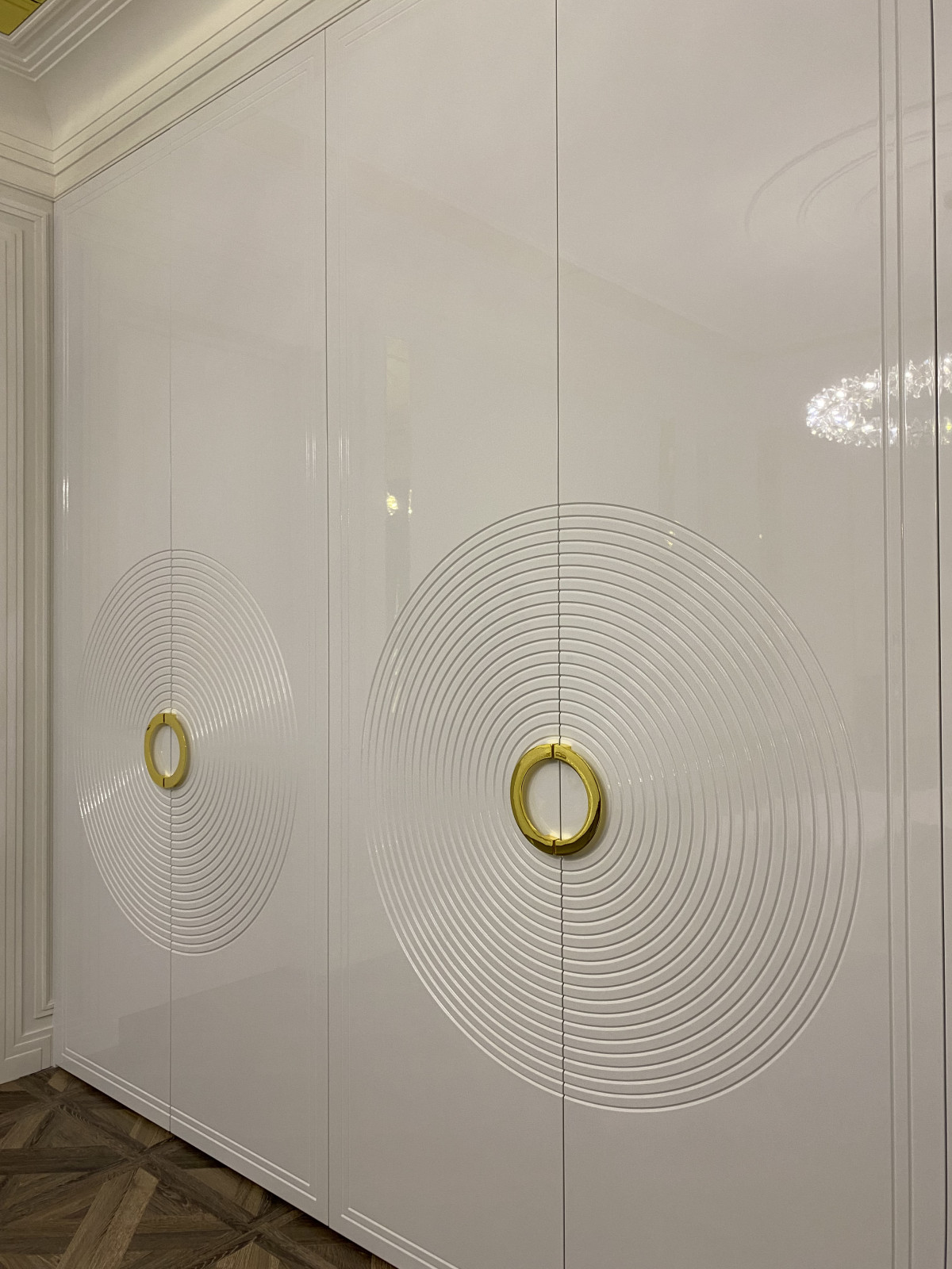 Гардеробный шкаф.