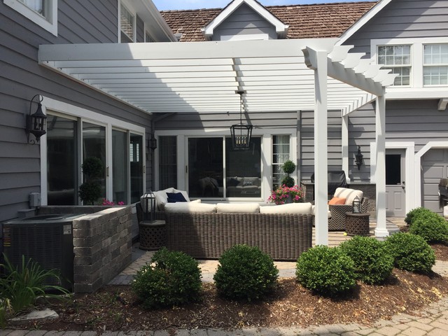 Pergola with Paver Patio - Chicago - by Archadeck of Chicagoland | Houzz UK
