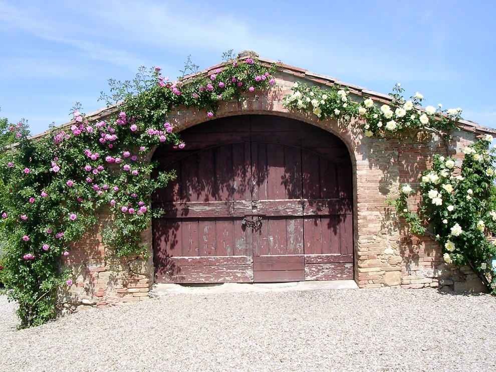Inspiration for a country detached garage in Other.