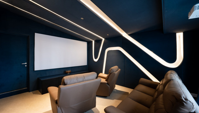 VILLA 77 modern-heimkino