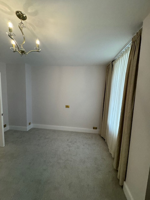 Full refurbishment works of high-end flat (x5 Bedrooms)at high street kensignton