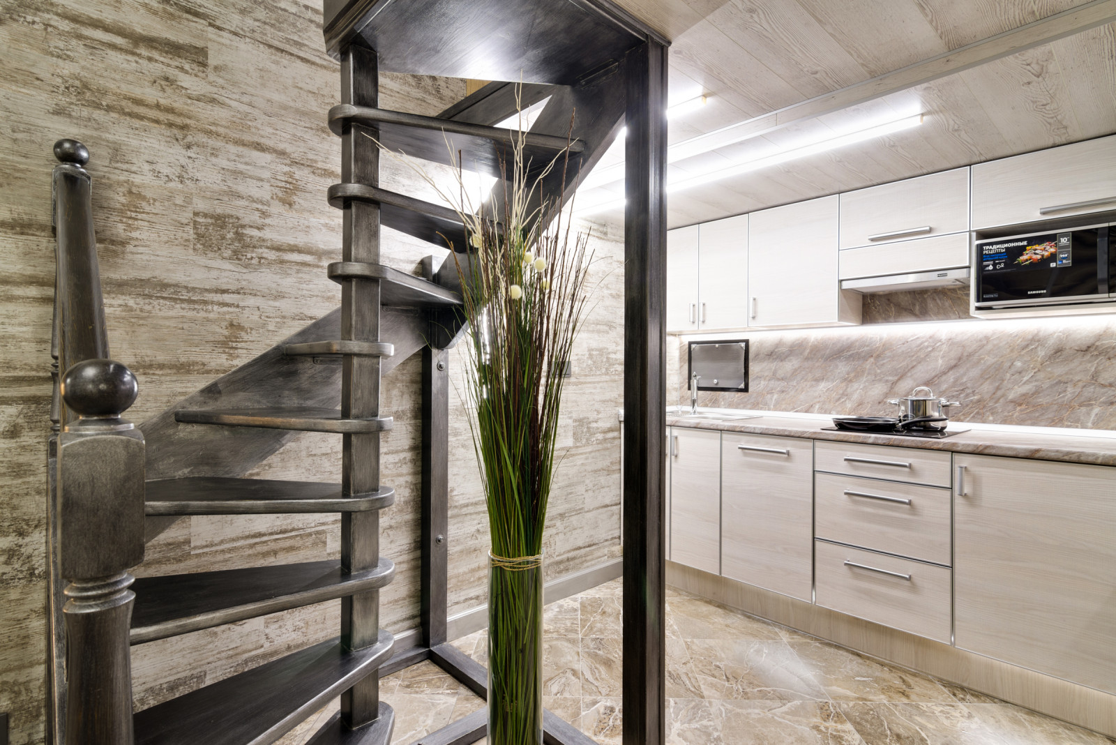 Двухэтажная студия