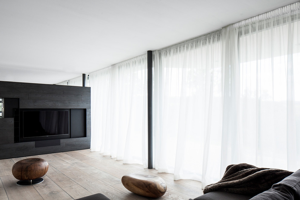 Inspiration for a modern home design in Frankfurt.