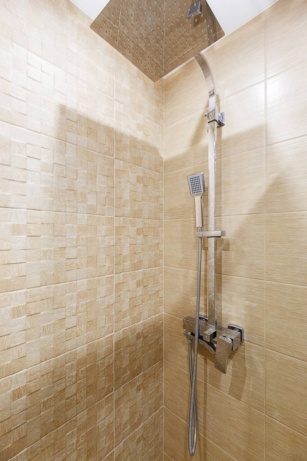 Бирюзовая квартира по улице Интернациональная