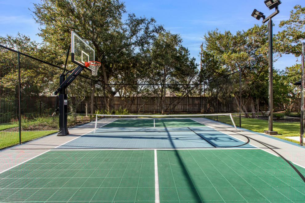 This is an example of a transitional landscaping in Austin.