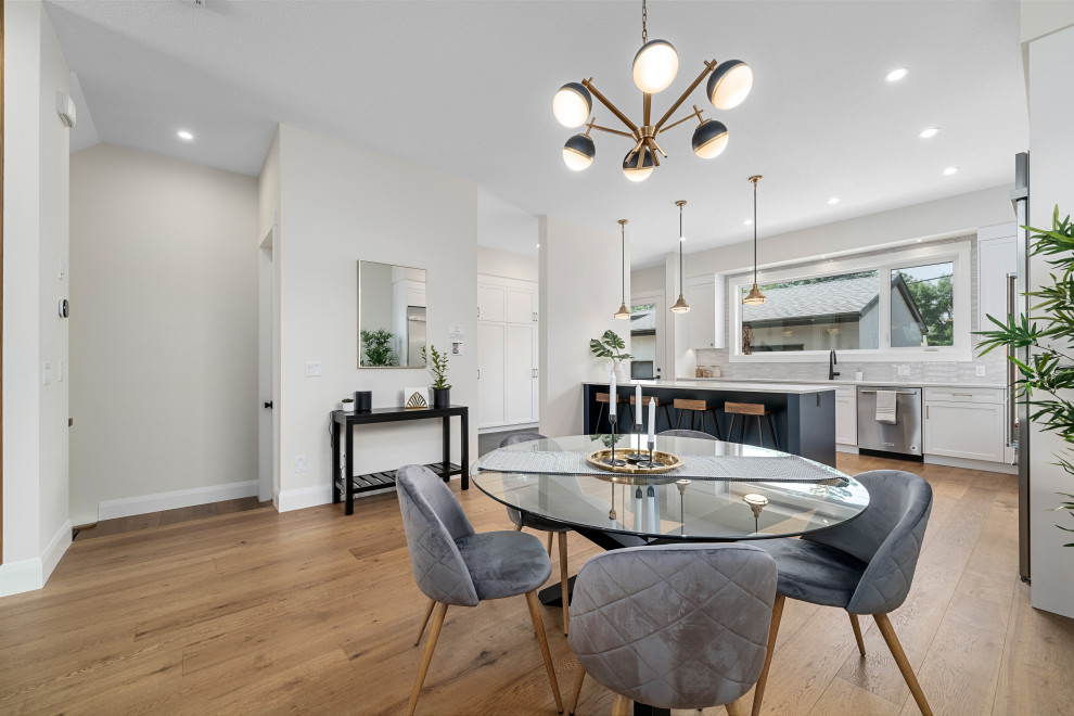 Dining room - transitional dining room idea in Calgary