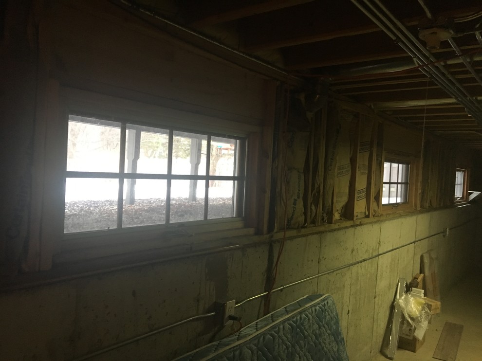 Home design - rustic home design idea in Chicago