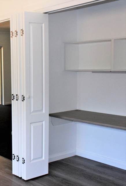 Custom features contemporary-arbetsrum