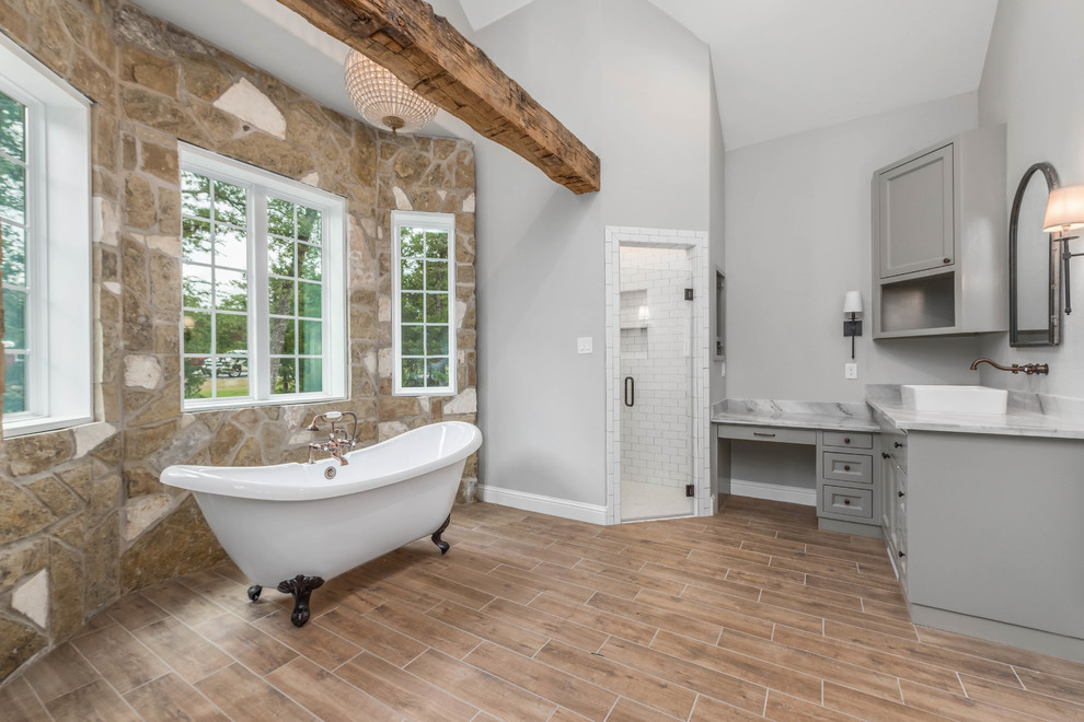 Indian Lakes Farmhouse