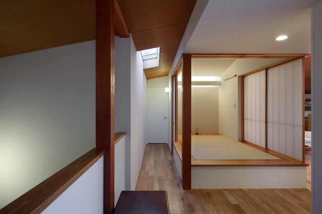 めじろ台の家 modern-wohnzimmer