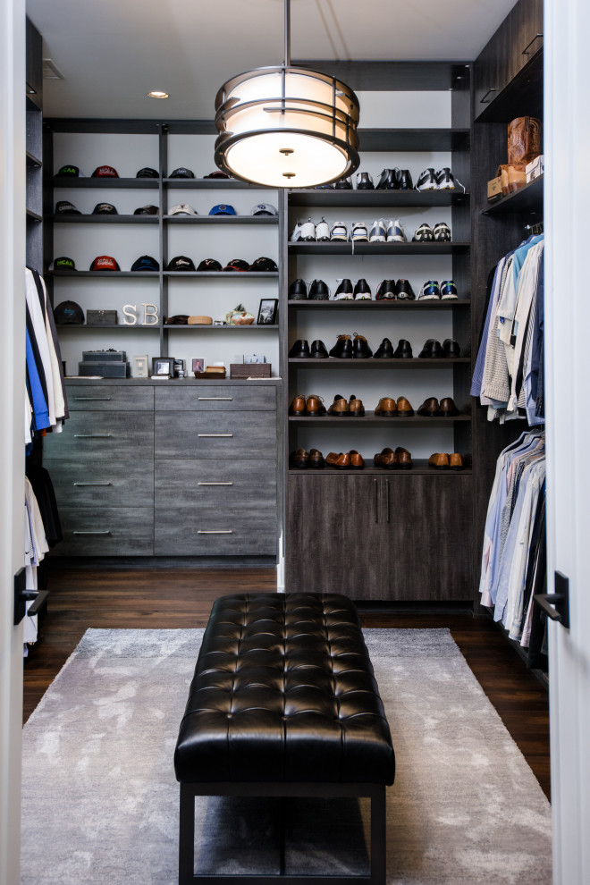 Inspiration for a contemporary storage and wardrobe in Nashville.