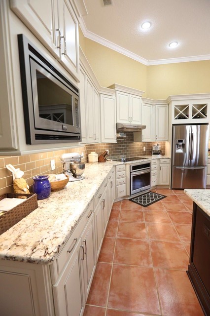 2925 Ashton Terrace kitchen