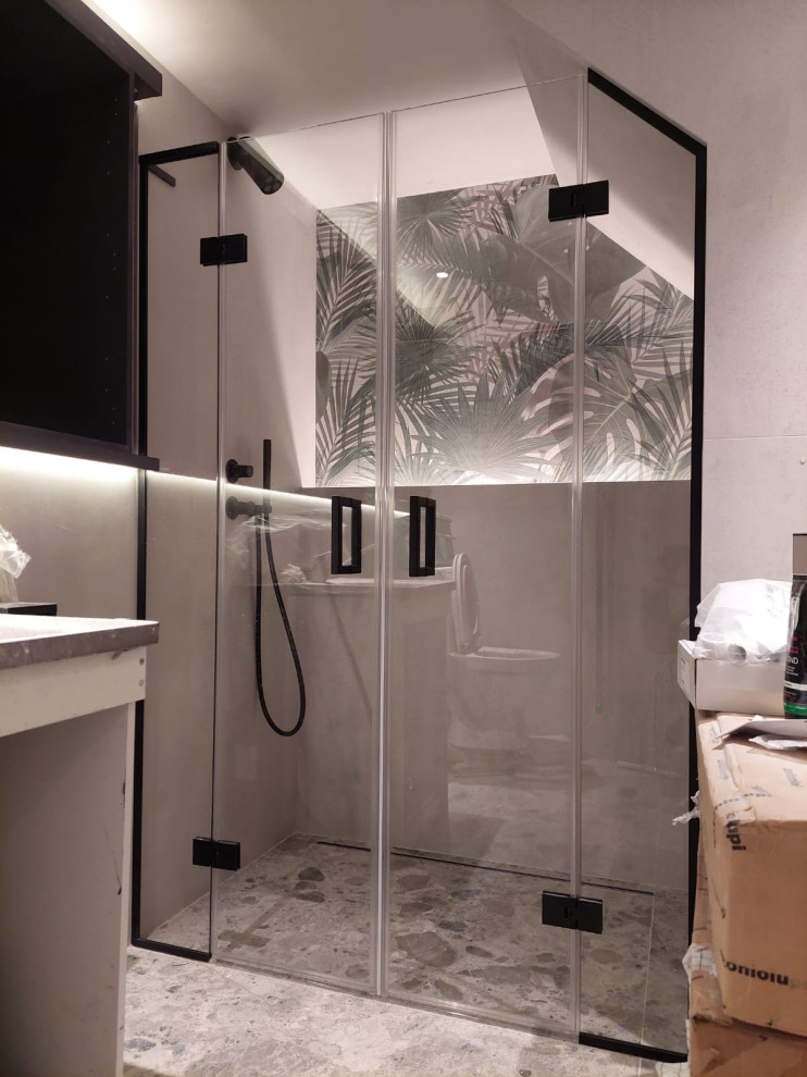 Душевая стеклянная