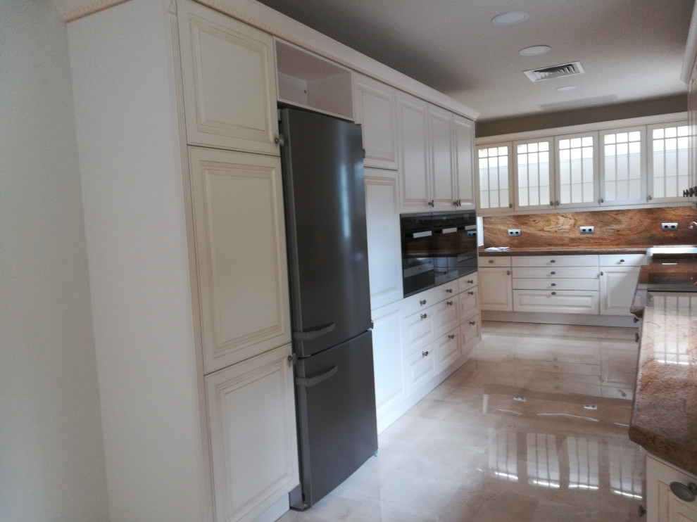 Cocina Clásica. Puente Romano (Marbella) Kitchen Malaga by