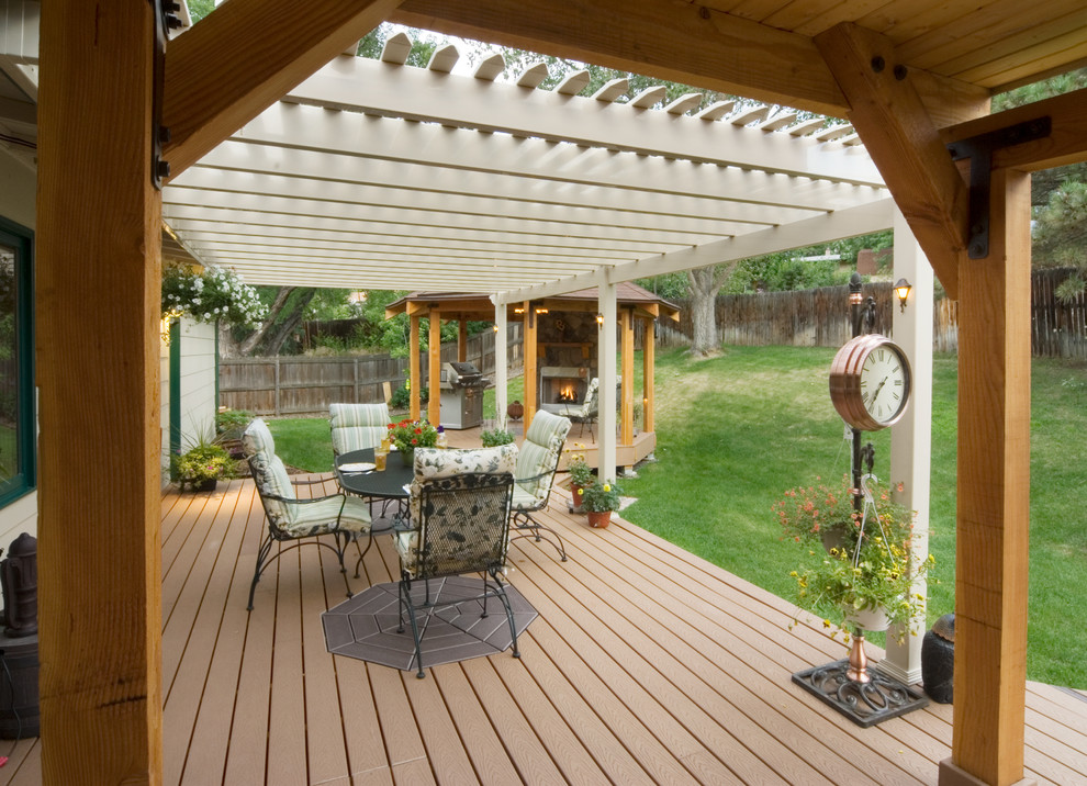 Lakewood Deck The Great Outdoors