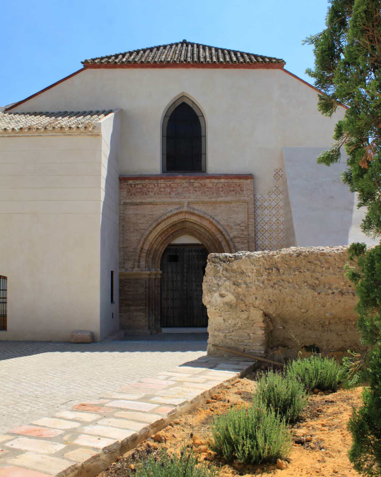 REHABILITACIÓN Y RESTAURACIÓN STA MARÍA DE LA ASUNCIÓN