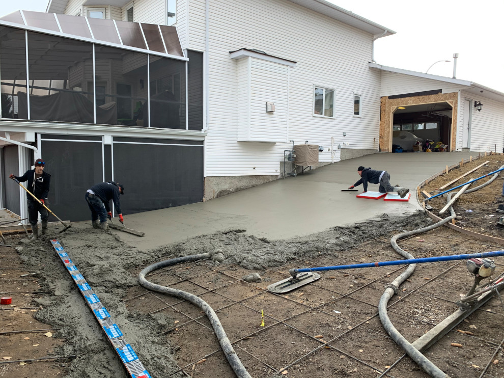 Back Yard Garage