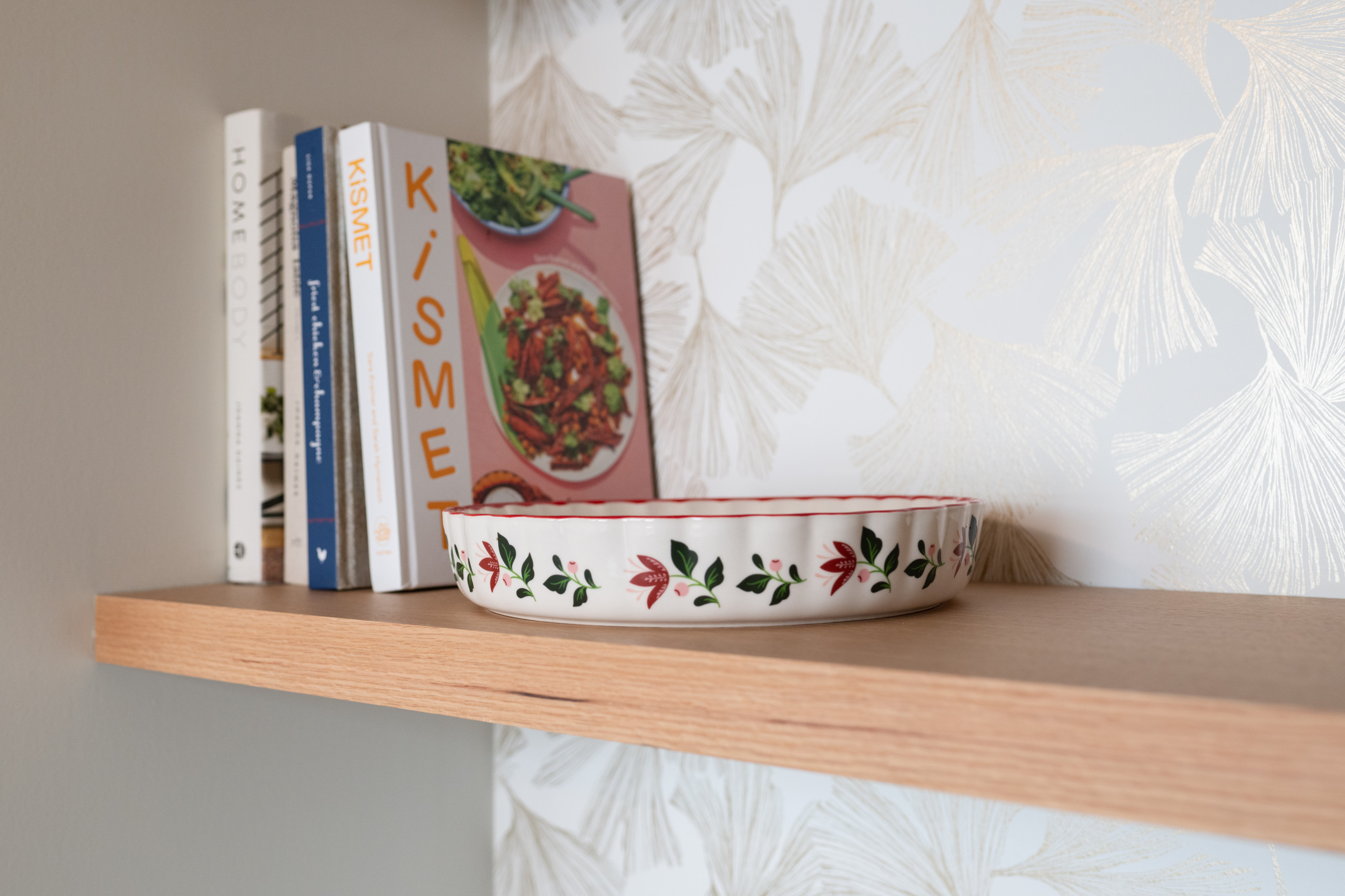 Warm Modern Kitchen Renovation with Natural Oak & Green Accents