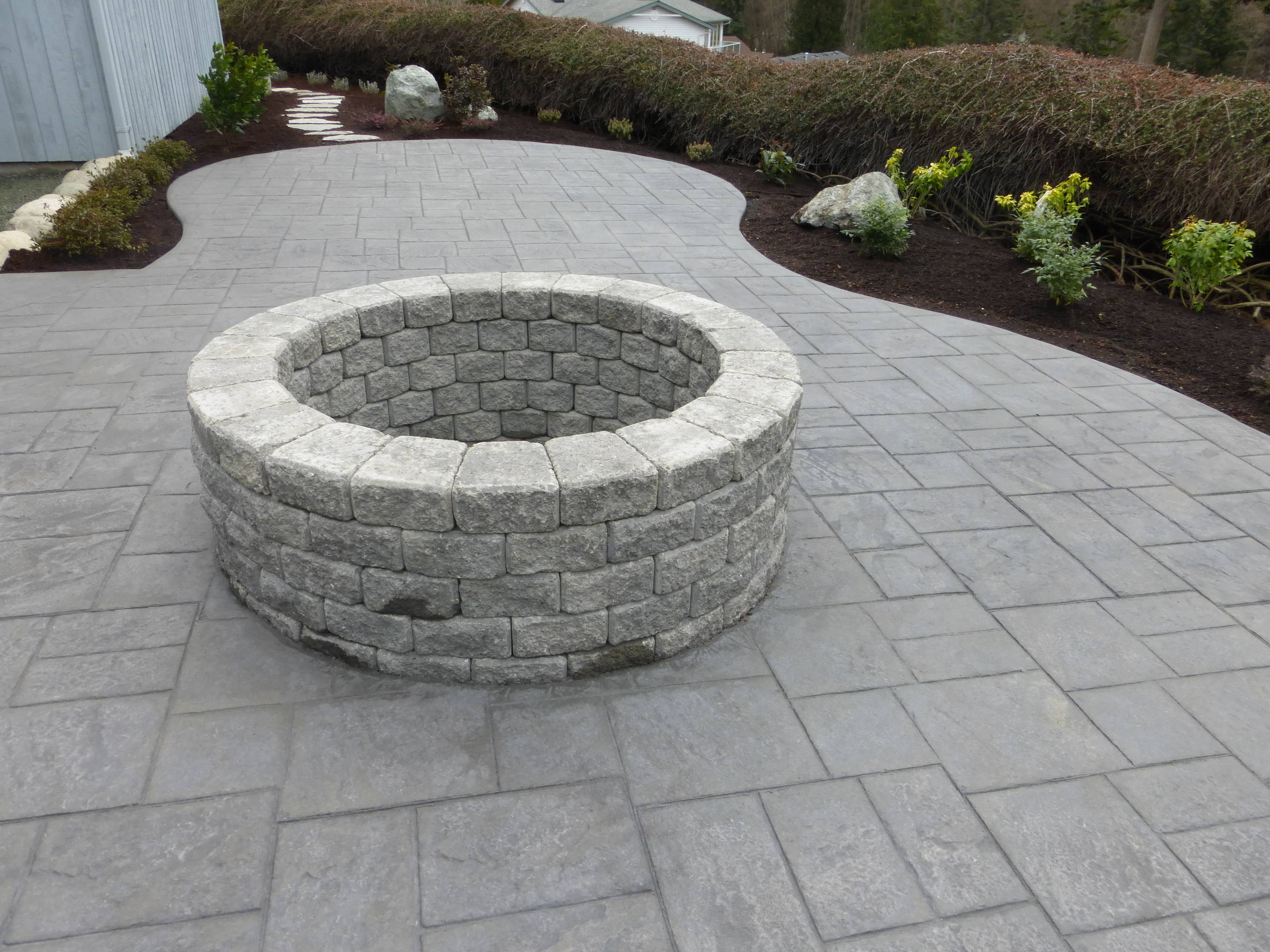 Fire Pit & Patio