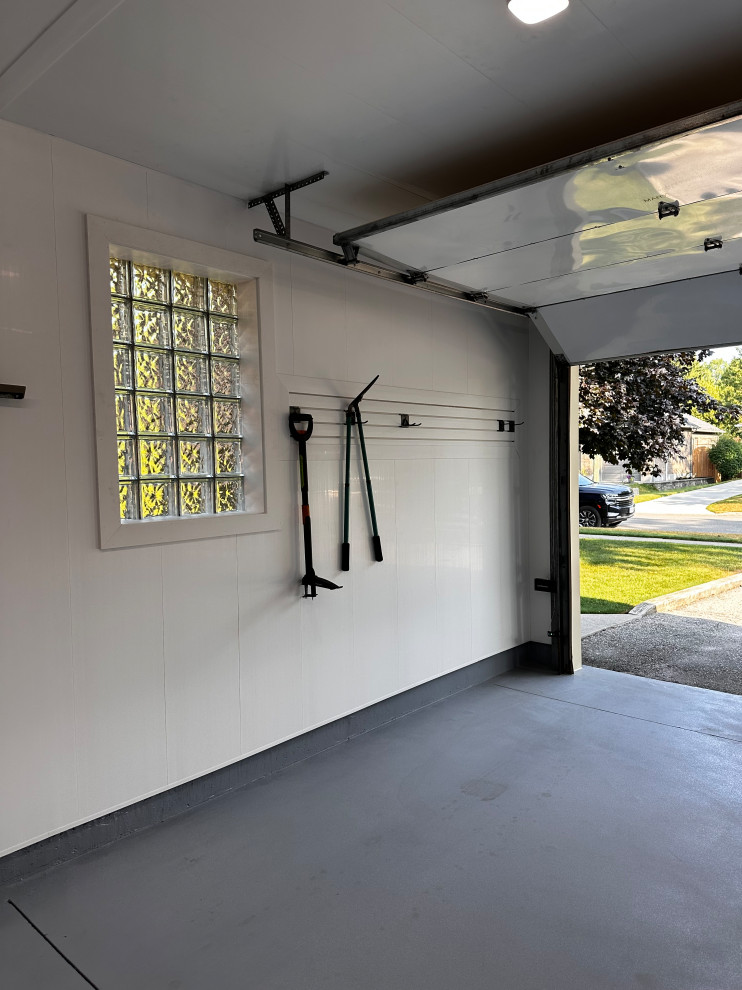 Willowdale Avenue - Garage - London, ON
