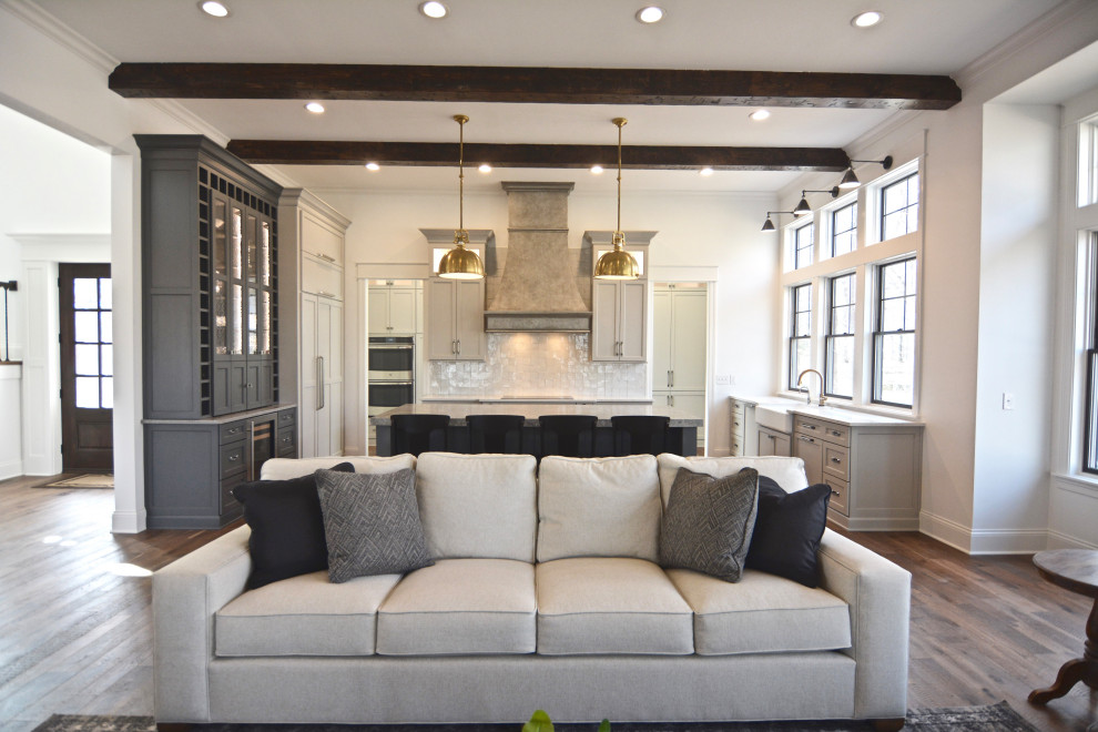 Example of a transitional home design design in Indianapolis