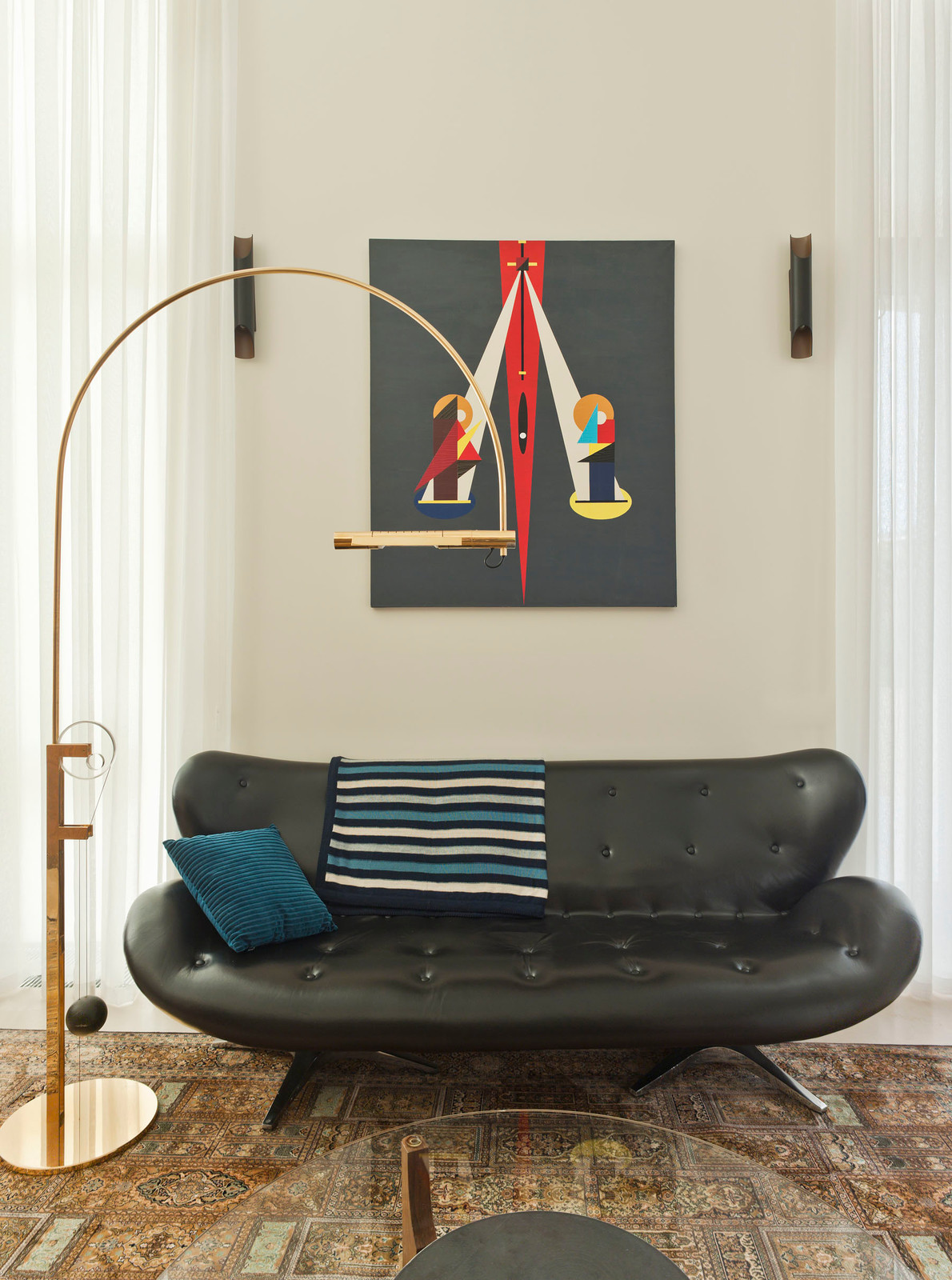 Дом-Питон в в коттеджном поселке «Никольская Слобода» по Новорижскому шоссе.