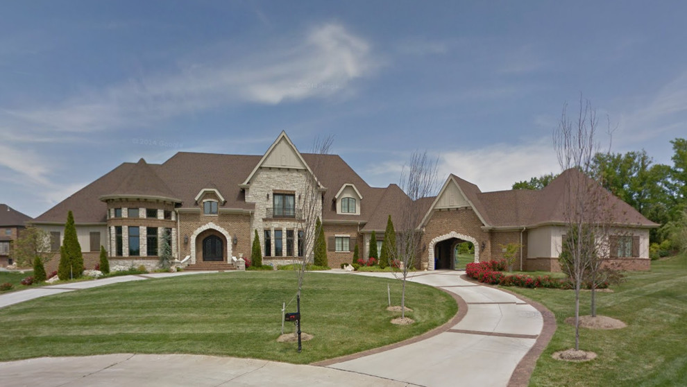 Exteriors - Traditional - Exterior - St Louis - by Donna F ...