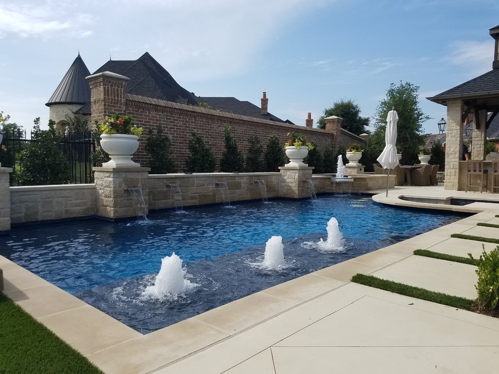 Example of a transitional pool design in Dallas