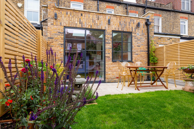 Wimbledon Rear Extension industriell-fasad
