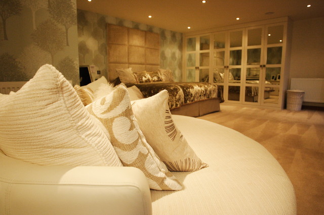Canford Cliffs modern-bedroom