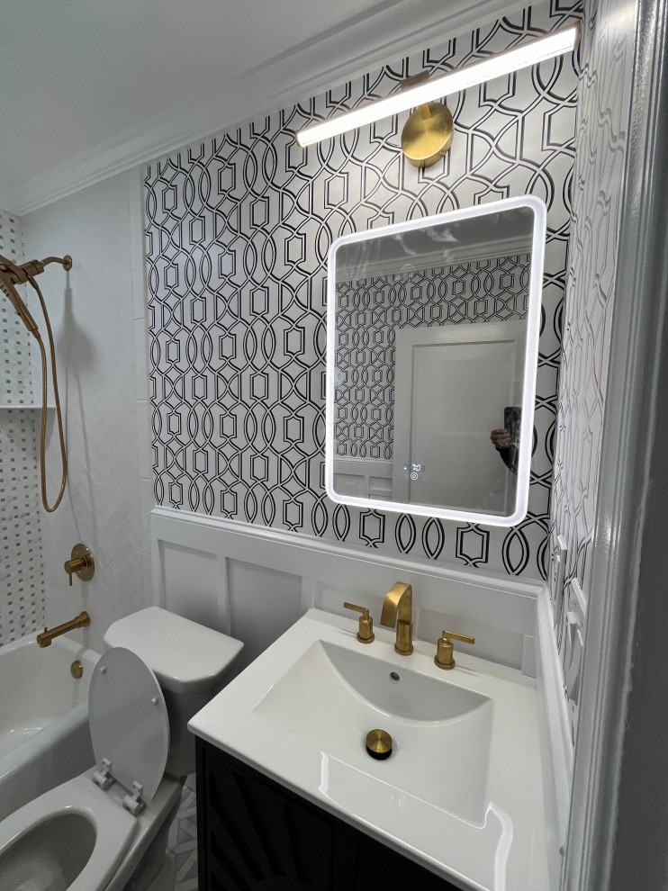 Tub Shower/Unique