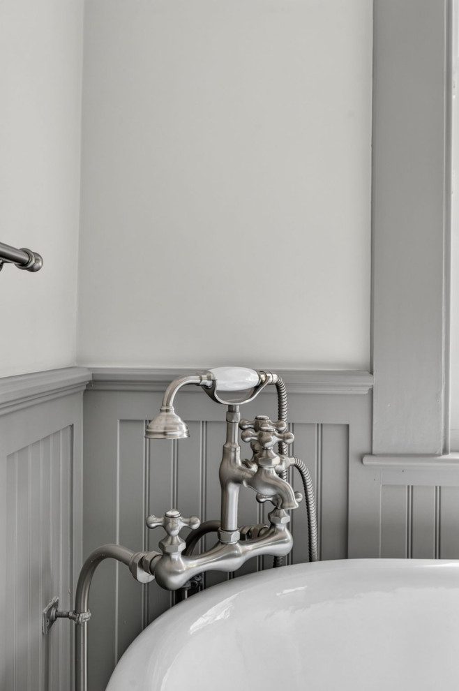 Restoring Victorian Charm: A Timeless Bathroom Sanctuary