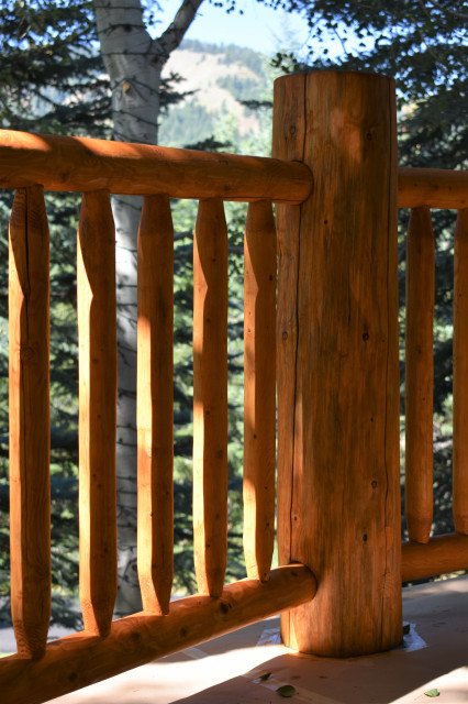 Pine Deck Rail rustic-veranda