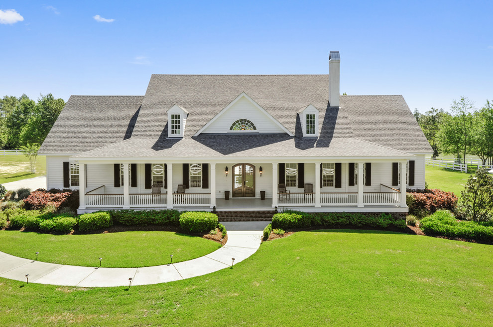  Southern  Classic  Farmhouse  Exterior Other by Gant 