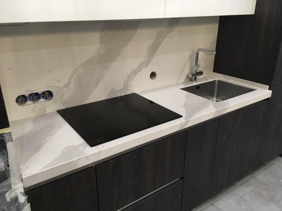 Столешница и  стеновая панель