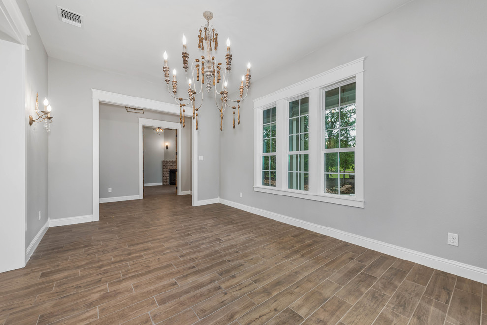 Indian Lakes Farmhouse