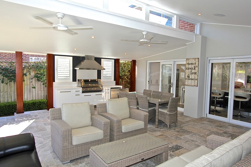 Design ideas for a mid-sized beach style family room in Sydney.
